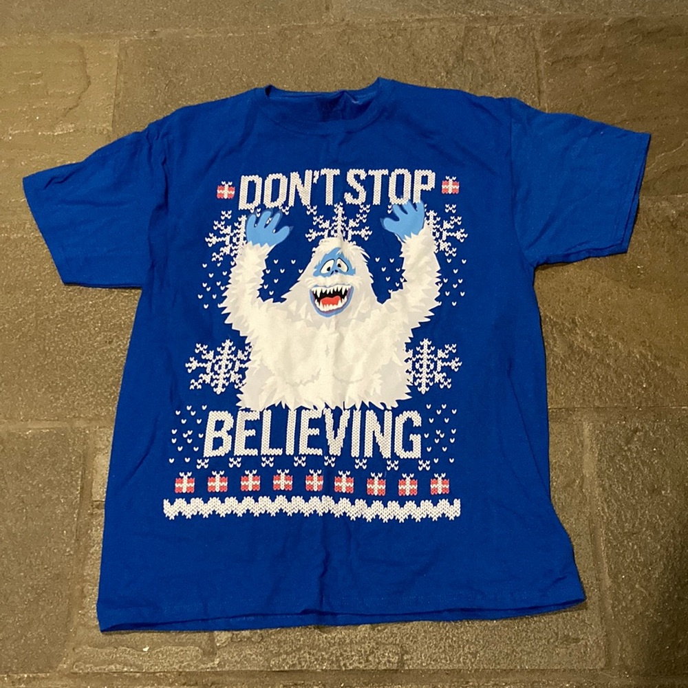Rudolph’s Abominable Snowman Christmas Short Sleeve T- Shirt. Size L. New